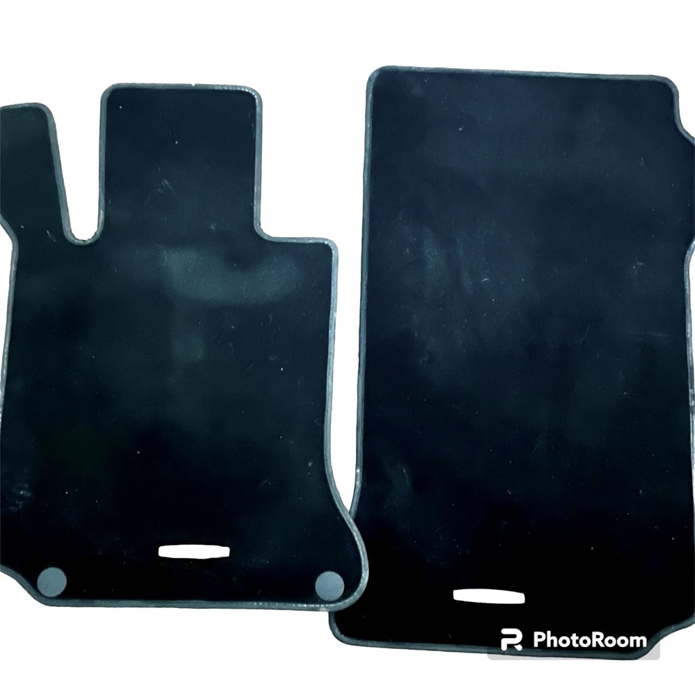Mercedes Benz 2010-2015  C300  Four Original Floor Mats Good Condition